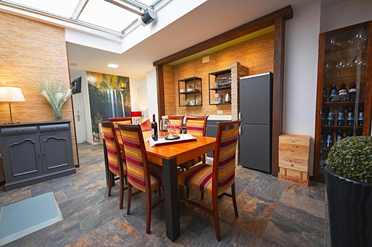 Apartamentos Infantes 28 Ronda Luaran gambar