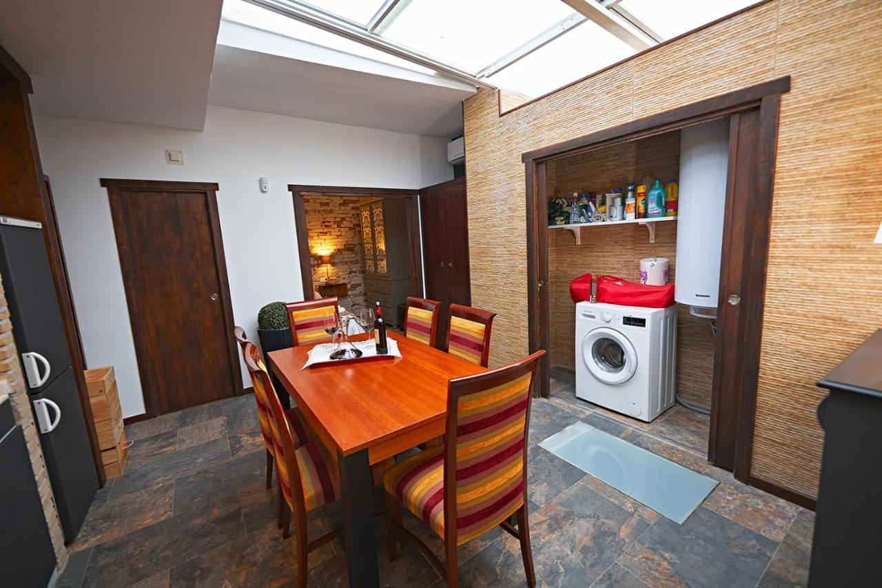 Apartamentos Infantes 28 Ronda Luaran gambar